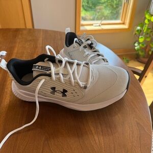NEW!! Under Armour Charged Commit TR4 - Mens Size 9
